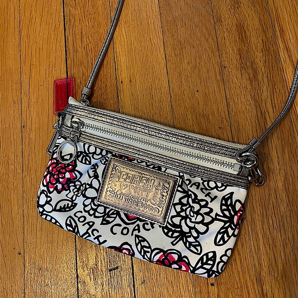 Coach Poppy Metallic Small Crossbody Y2K Bag - Picture 1 of 7